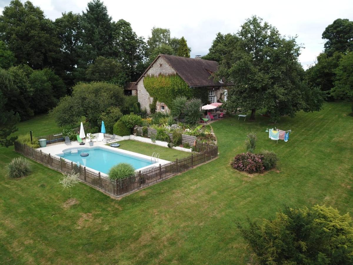 B&B Buddleja Saint-Hilaire-les-Places エクステリア 写真